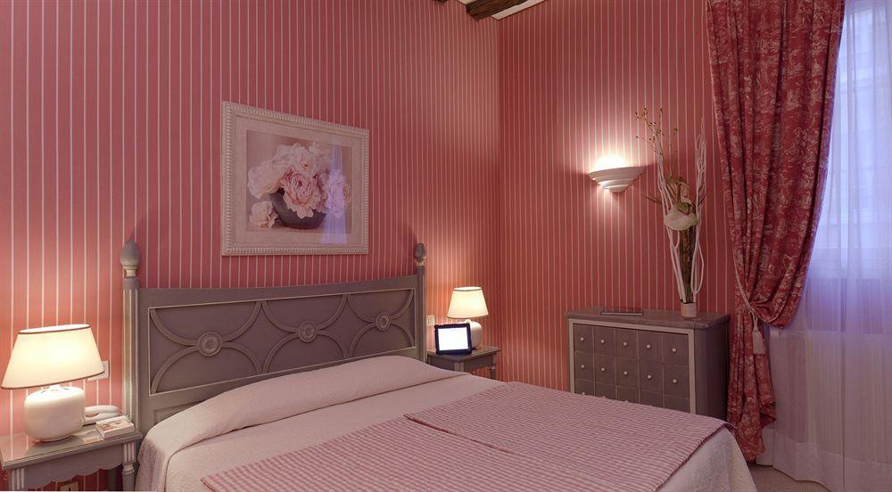 Hotel Beaubourg Paris Luaran gambar